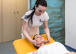 Lympho-dreinage massage face and décolletage