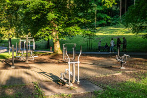 Outdoorové fitness v parku Outdoorové fitness v parku